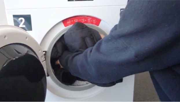 洗濯物を入れる