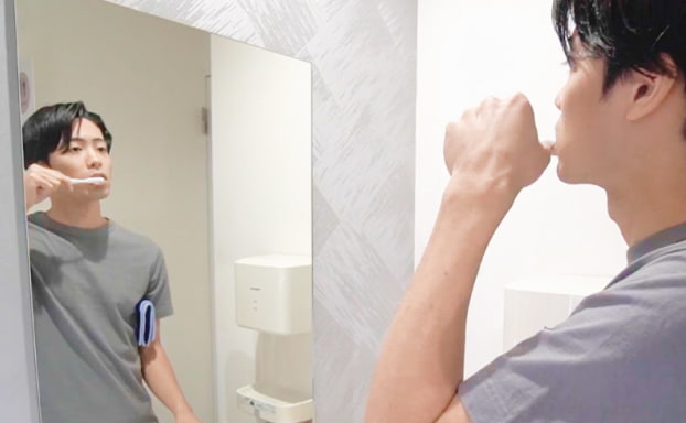 6.歯ブラシでブラッシングする