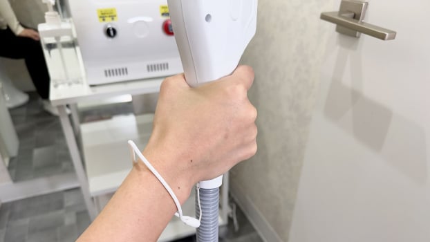 ストラップをつける