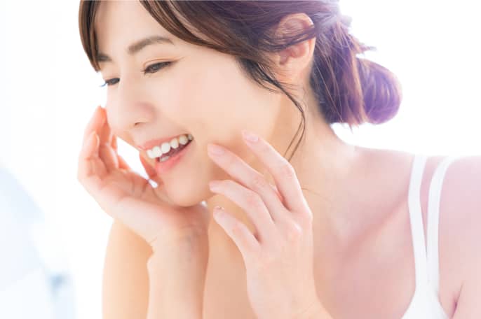 ハイパワーRF（ラジオ波）で深層部まで温め、肌をほぐす